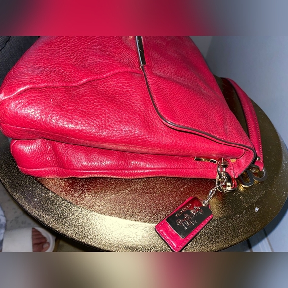 Coach red leather shoulder bag